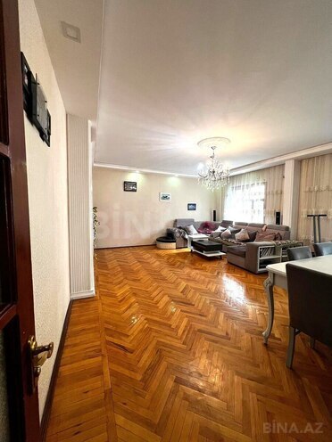 Satılır 5 otaqlı köhnə tikili 130 m², Yasamal r., photo 3 from 22