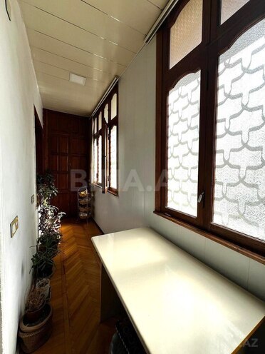 Satılır 5 otaqlı köhnə tikili 130 m², Yasamal r., photo 17 from 22