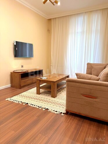 Продаётся 2-комн. вторичка 65.5 м², м. Элмляр Академиясы, photo 4 from 28