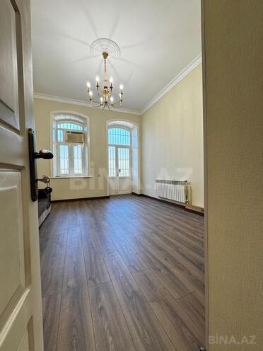 Сдаётся 3-комн. офис 95 м², м. Низами, photo 4 from 13