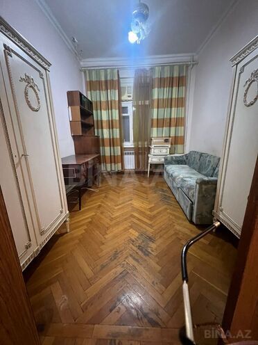 Сдаётся 2-комн. вторичка 65 м², м. Элмляр Академиясы, photo 1 from 8