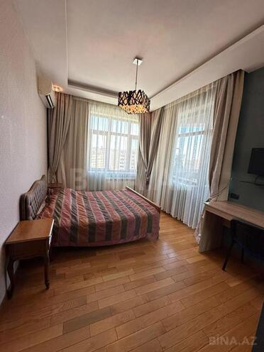 Продаётся 4-комн. новостройка 200 м², м. Элмляр Академиясы, photo 21 from 25