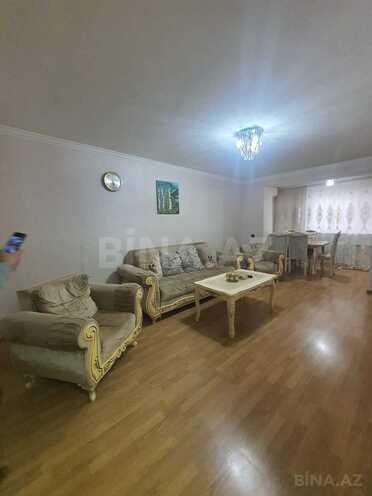 Продаётся 3-комн. вторичка 70 м², м. Иншаатчылар, photo 9 from 15
