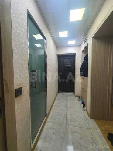 Продаётся 3-комн. вторичка 70 м², м. Иншаатчылар, photo 1 from 15