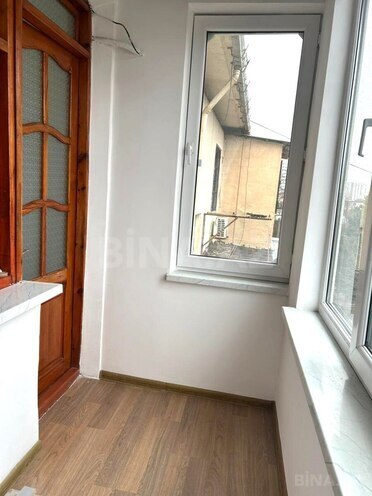 Satılır 2 otaqlı köhnə tikili 55 m², 7-ci mikrorayon q., photo 18 from 19