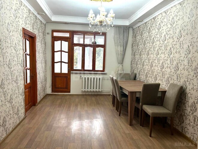 Satılır 2 otaqlı köhnə tikili 55 m², 7-ci mikrorayon q., photo 1 from 19