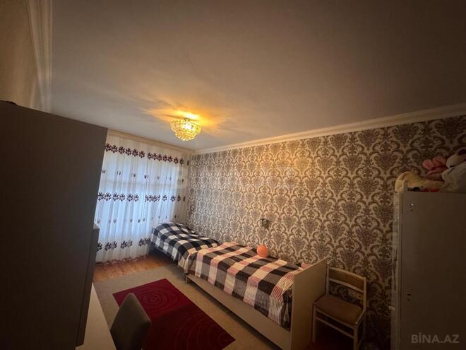 Продаётся 3-комн. вторичка 80 м², photo 1 from 14