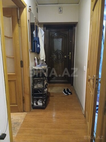 Продаётся 3-комн. вторичка 70 м², Бинагадинский р., photo 8 from 12