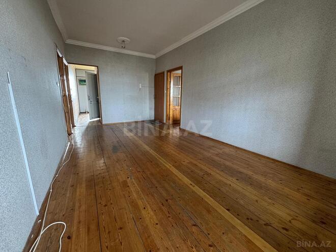 Satılır 4 otaqlı köhnə tikili 100 m², Xalqlar Dostluğu m., photo 3 from 13