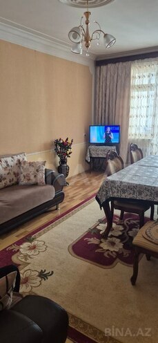Продаётся 3-комн. вторичка 81 м², м. Ази Асланов, photo 1 from 9
