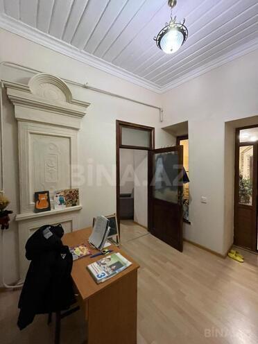 Satılır 6 otaqlı köhnə tikili 250 m², İçəri Şəhər m., photo 19 from 32