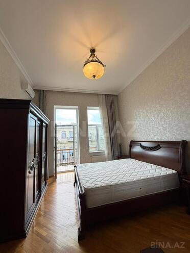 İcarəyə verilir 3 otaqlı köhnə tikili 110 m², Sahil m., photo 13 from 32