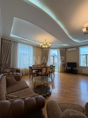 İcarəyə verilir 3 otaqlı köhnə tikili 110 m², Sahil m., photo 1 from 32