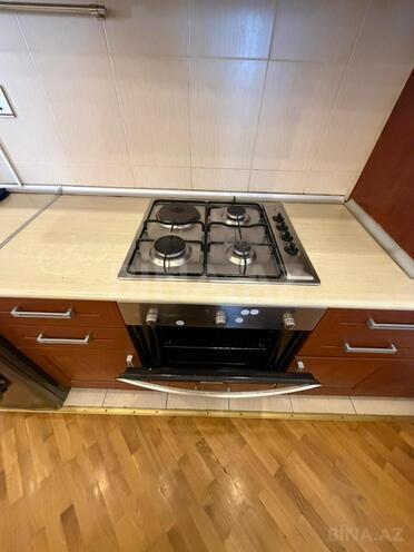 İcarəyə verilir 3 otaqlı köhnə tikili 110 m², Sahil m., photo 7 from 32