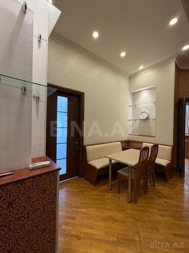 İcarəyə verilir 3 otaqlı köhnə tikili 110 m², Sahil m., photo 11 from 32