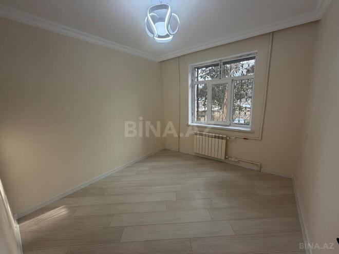 Satılır 4 otaqlı köhnə tikili 110 m², Xalqlar Dostluğu m., photo 9 from 18