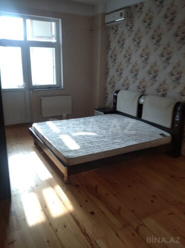 Сдаётся 3-комн. новостройка 90 м², м. Нефтчиляр, photo 6 from 19