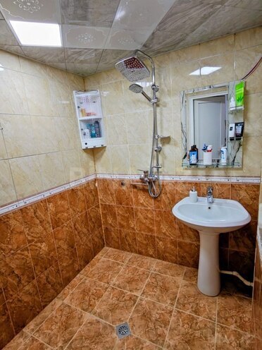 Продаётся 4-комн. вторичка 100 м², пос. Ени Гюнешли, photo 17 from 18