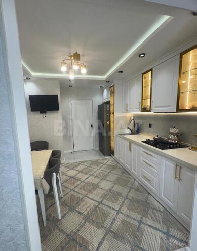 Satılır 5 otaqlı köhnə tikili 100 m², Bakıxanov q., photo 13 from 17