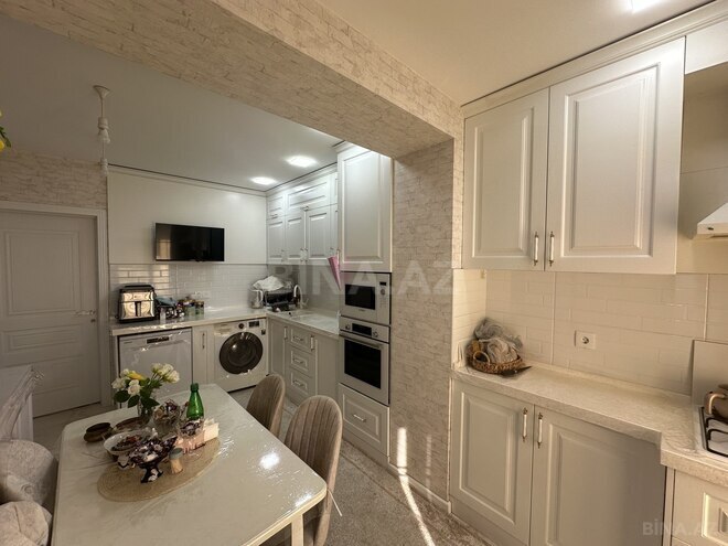 Satılır 4 otaqlı köhnə tikili 110 m², Xalqlar Dostluğu m., photo 13 from 19