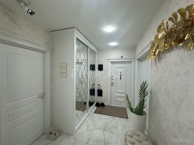 Satılır 4 otaqlı köhnə tikili 110 m², Xalqlar Dostluğu m., photo 14 from 19