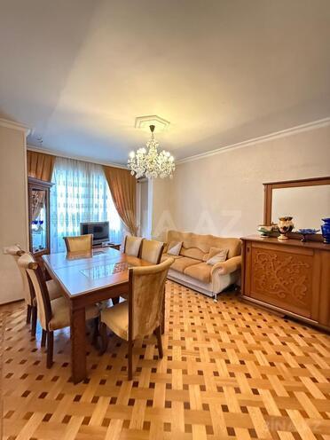 Satılır 3 otaqlı köhnə tikili 75 m², Xalqlar Dostluğu m., photo 3 from 13