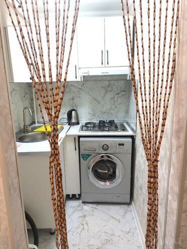 Продаётся 2-комн. вторичка 40 м², м. Элмляр Академиясы, photo 6 from 13