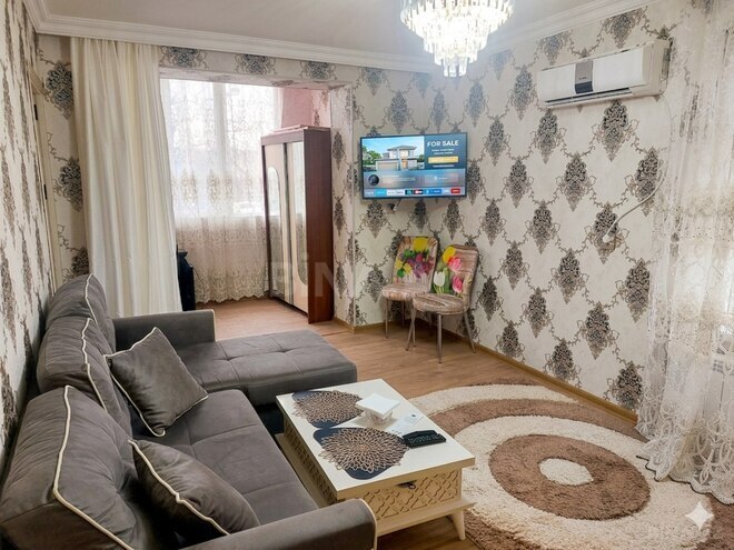 Продаётся 2-комн. вторичка 40 м², м. Элмляр Академиясы, photo 1 from 13