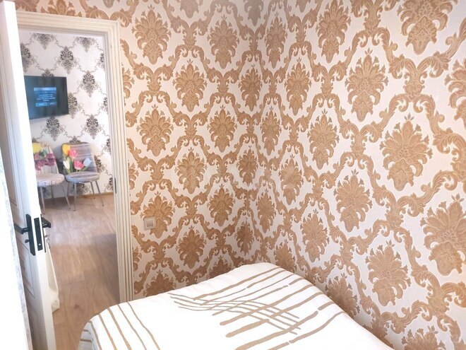 Продаётся 2-комн. вторичка 40 м², м. Элмляр Академиясы, photo 5 from 13