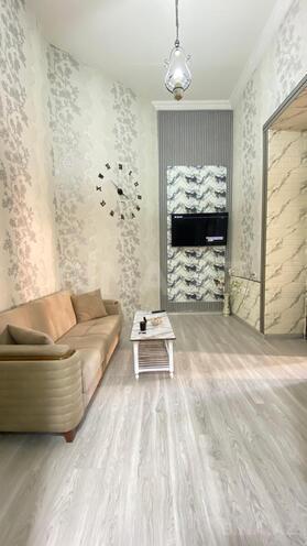 Продаётся 2-комн. вторичка 40 м², м. Низами, photo 4 from 9