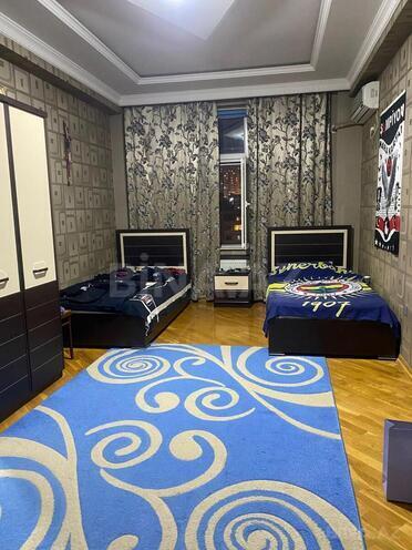 Продаётся 3-комн. новостройка 150 м², м. Ази Асланов, photo 8 from 12