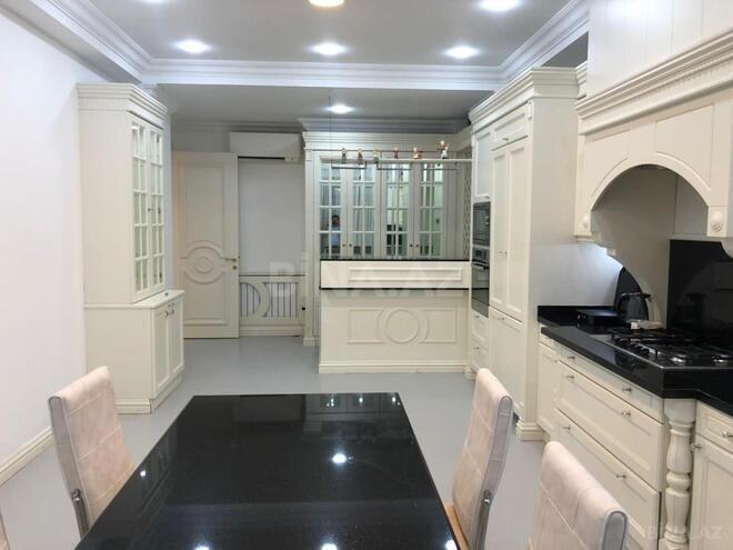 Продаётся 4-комн. новостройка 268 м², Хатаинский р., photo 3 from 14