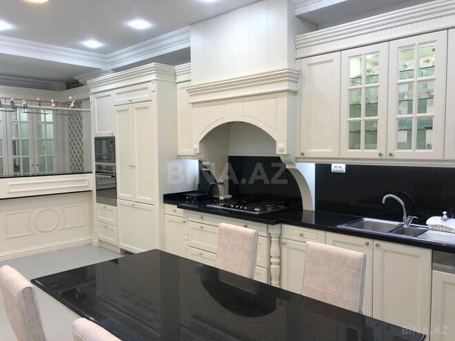 Продаётся 4-комн. новостройка 268 м², Хатаинский р., photo 1 from 14