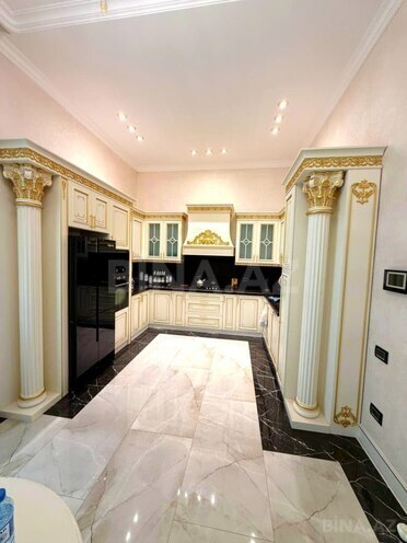 Satılır 4 otaqlı köhnə tikili 215.5 m², Sahil m., photo 24 from 30