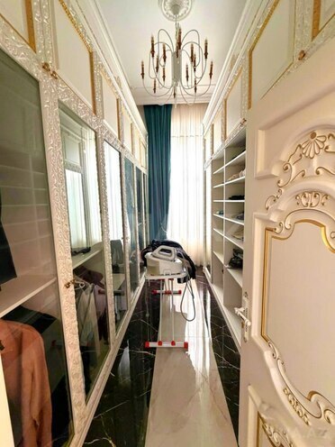 Satılır 4 otaqlı köhnə tikili 215.5 m², Sahil m., photo 23 from 30