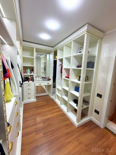 Satılır 4 otaqlı köhnə tikili 215.5 m², Sahil m., photo 22 from 30