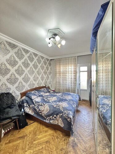 Продаётся 3-комн. вторичка 80 м², м. Ази Асланов, photo 6 from 12