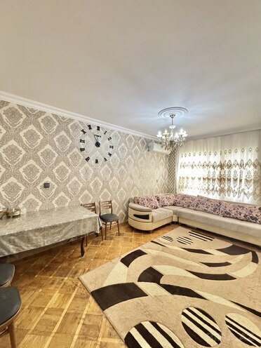 Продаётся 3-комн. вторичка 80 м², м. Ази Асланов, photo 1 from 12