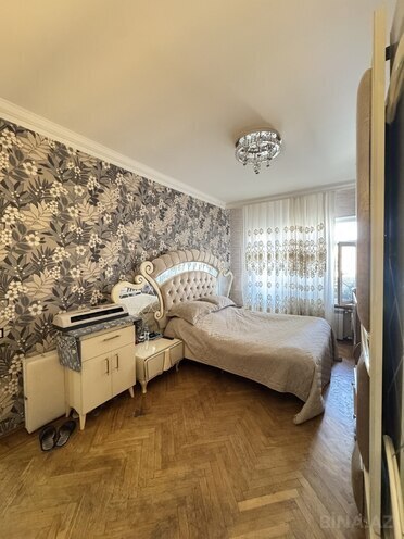 Продаётся 3-комн. вторичка 80 м², м. Ази Асланов, photo 4 from 12
