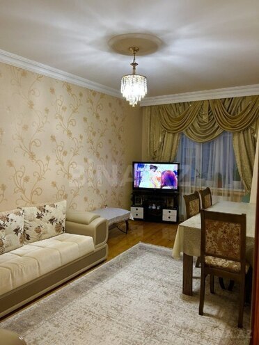 Продаётся 3-комн. вторичка 80 м², пос. Ени Гюнешли, photo 1 from 20