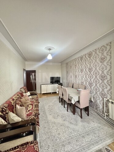 Продаётся 3-комн. вторичка 70 м², Сураханский  р., photo 1 from 10