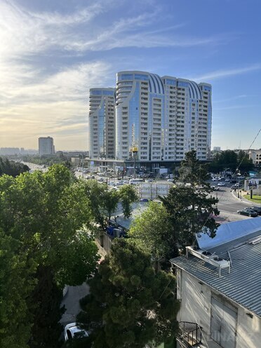 Продаётся 3-комн. вторичка 84 м², Хатаинский р., photo 7 from 23