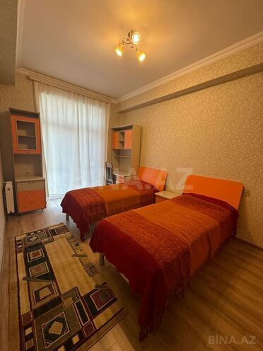 Сдаётся 3-комн. новостройка 80 м², м. Иншаатчылар, photo 1 from 14