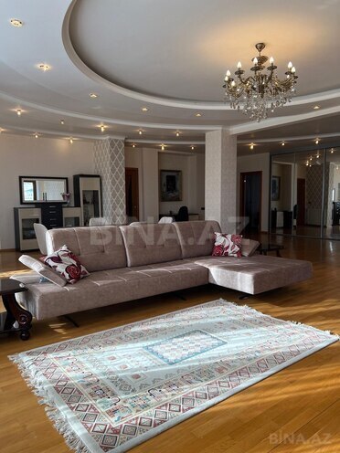 Сдаётся 3-комн. новостройка 190 м², м. 28 мая, photo 1 from 21