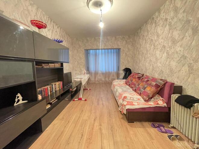 Satılır 3 otaqlı köhnə tikili 65 m², Nəsimi m., photo 1 from 14