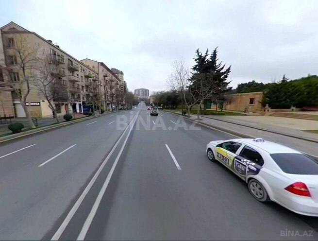 Продаётся 3-комн. вторичка 80.5 м², м. Низами, photo 8 from 14