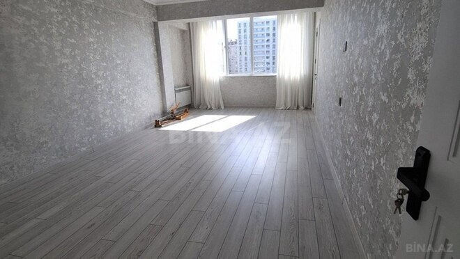 Satılır 3 otaqlı köhnə tikili 73 m², İnşaatçılar m., photo 1 from 18