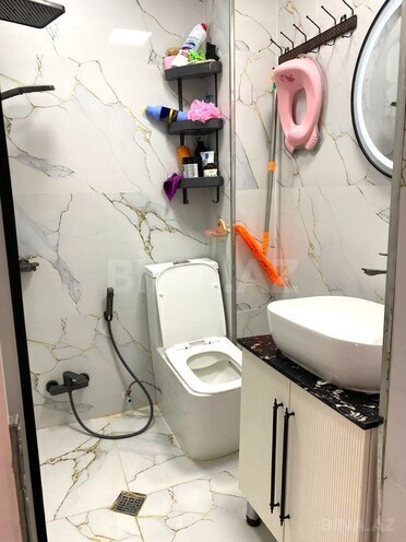 Satılır 2 otaqlı köhnə tikili 35 m², Yasamal q., photo 11 from 12