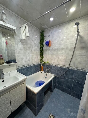 Satılır 3 otaqlı köhnə tikili 60 m², Xalqlar Dostluğu m., photo 17 from 19