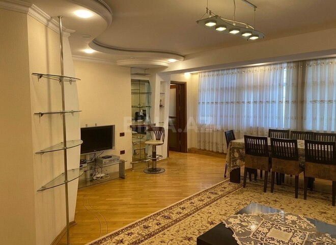 Сдаётся 2-комн. вторичка 90 м², Ясамальский р., photo 4 from 12